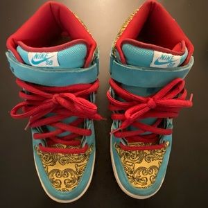 Nike SB dunk mid premium “Peacock” size 10.5